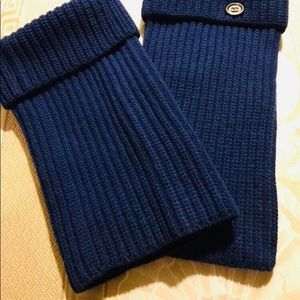 CHANEL Knit Leg Warmer.